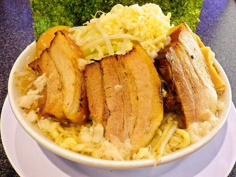 麺屋 しずる 蒲郡店