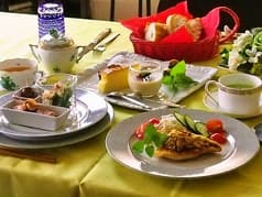 サロン ド カピラ 2