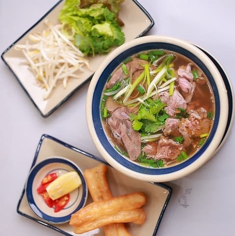 Min Na Quan ミンナクアン