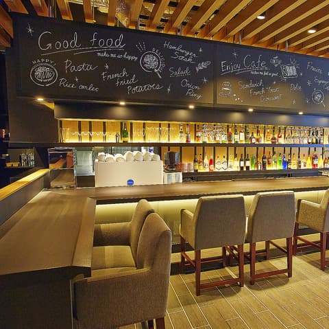 URGE アージ 高槻店