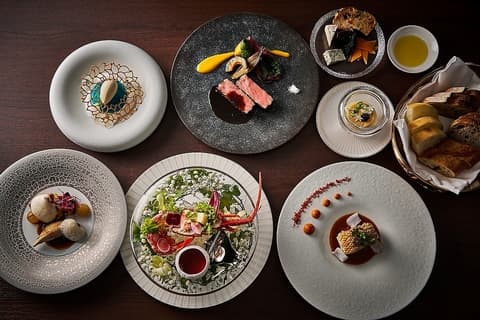 オーシャンミラノ シーフード ローストビーフ ヒルトン横浜