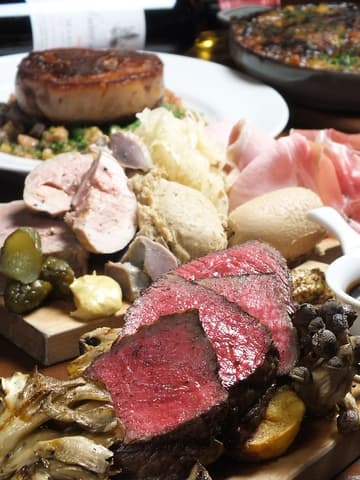 ビストロ トラディシオン