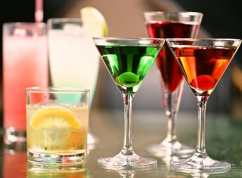 POOL BAR ‘CLUB’ 蔵部