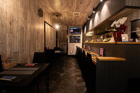 日本酒ばぁ Emi蔵