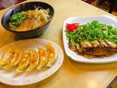 ぎょうざとらー麺の店 かじ村 2