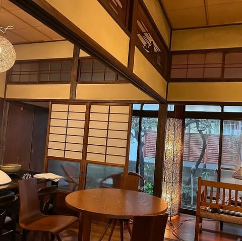 隠れ家キッチン 木漏れ日