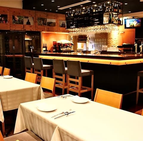 Italian&Wine Bar VINORIO イタリアン&ワインバー ヴィノリオ