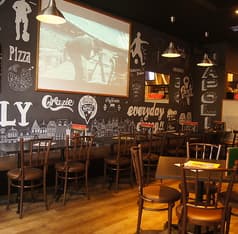 PIZZERIA BAR NAPOLI ナポリ 甲府中央 2