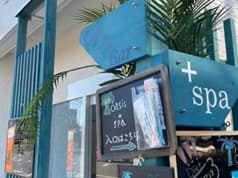 Cafe&BAR oasis オアシス 2