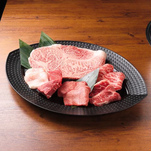 黒毛和牛一頭買い 一頭や 新宿区役所通り店