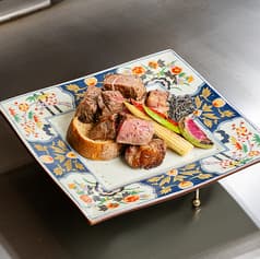 和牛と鉄板ビーフステーキニューカルネ 2