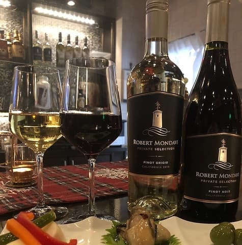 カジュアルワインバー　ピノ