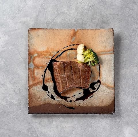 ビストロ鉄板焼き しんじゅ亭