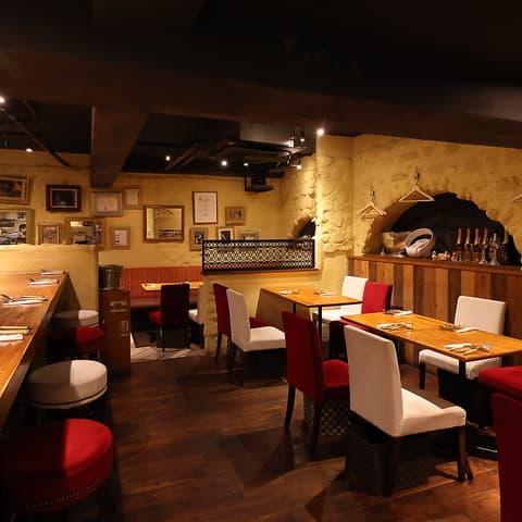 シャンパン食堂