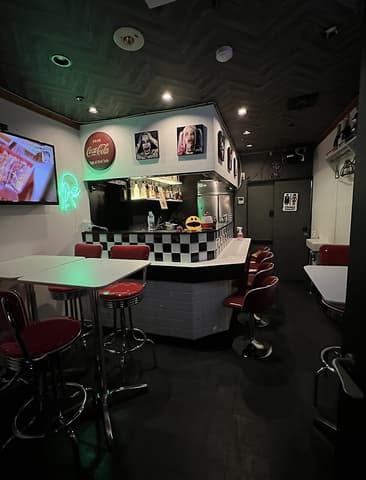 カラオケ バー ピース 錦糸町店