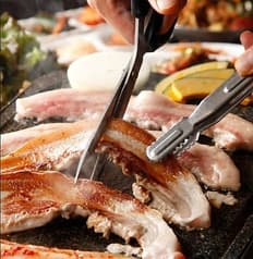 韓国料理 サムギョプサル専門店 辛 2