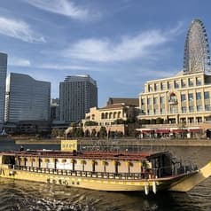 横浜・みなとみらい 屋形船 はまかぜ 2