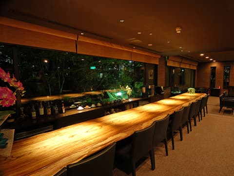 ラウンジ 萌美路