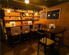 日本酒バル 新家 2