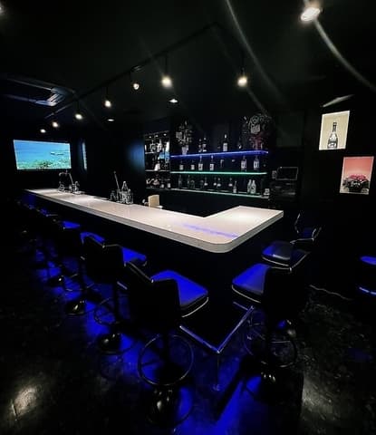 BAR DIAS バーディアス