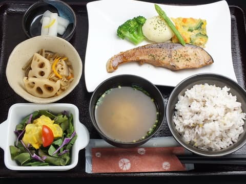 ごはんや Cafe 膳菜