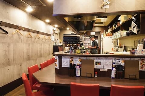 鉄板居酒屋 春海