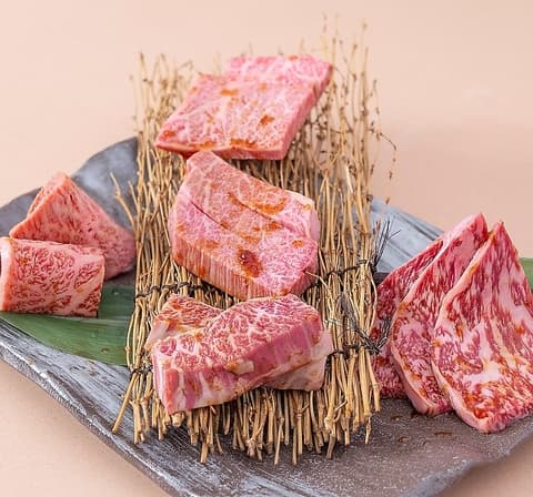 焼肉食堂 こやま