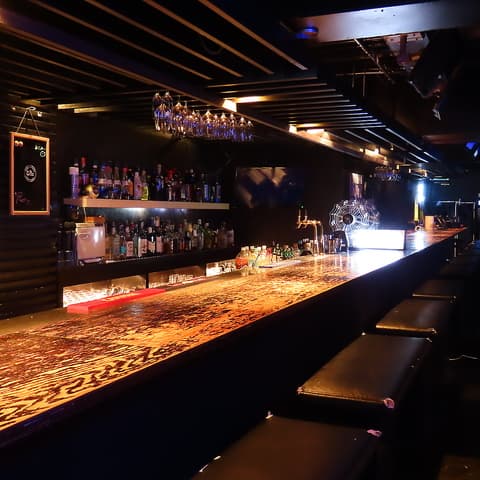 ダイニングバー CRAWLER クローラー