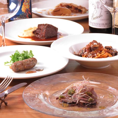 エノテカラウラ