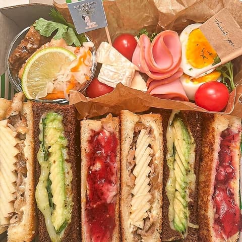 BUY ME STAND MATSUSAKA