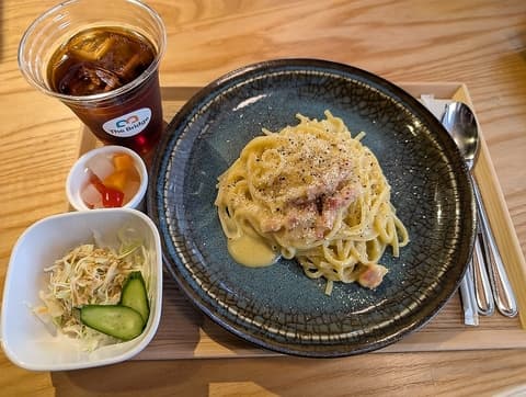 The Bridge ザブリッジ