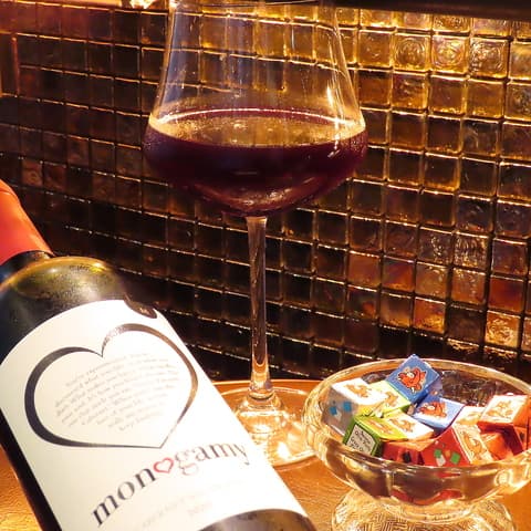 ワインバー バニーズ