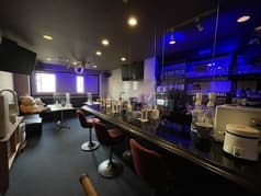 カラオケ バー 光 2