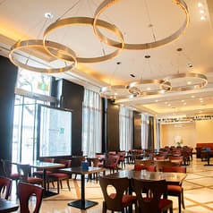 ザ・リバーサイド カフェ&ダイニング ダブルツリーbyヒルトン那覇 2