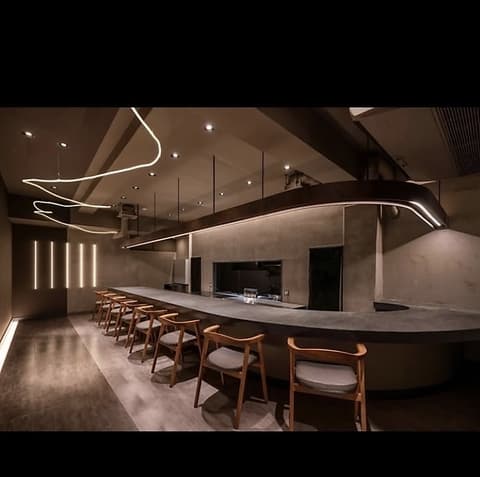 地酒炭火酒場ちろり