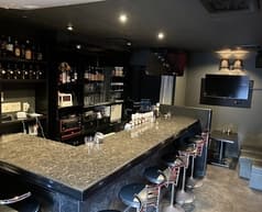 歌って踊れるお店 角煮 2