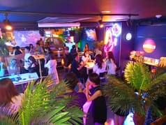 Free Public South Beach BAR 2