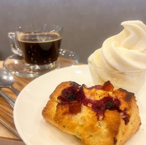 I Three EIGHT アイスリーエイト