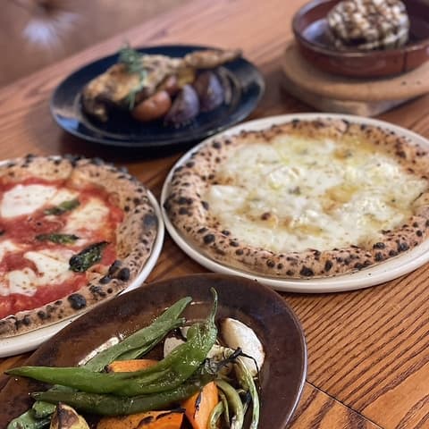 日本ワインと天然酵母ピッツァ Cotton