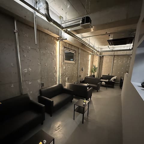 シーシャ&カフェバー BOTANI 浜松町店