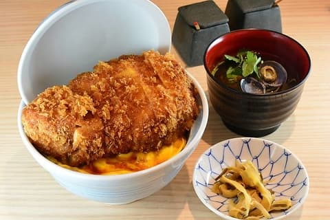 とんかつ丸七 深川不動店