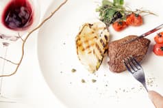 ビストロ ブルーキッチン&ボトルズ 2