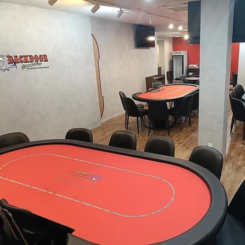 BACKDOOR 石橋阪大前店