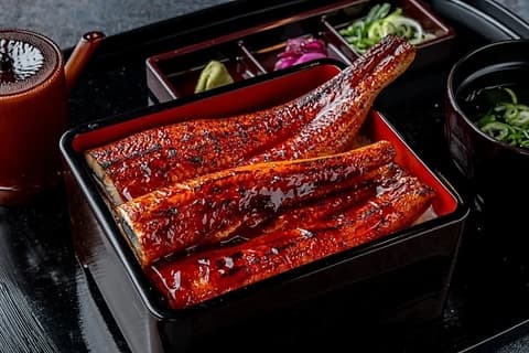 鰻のまるよし 谷四店