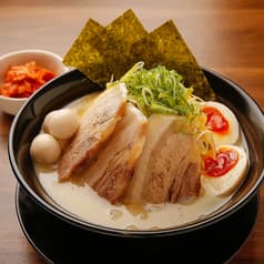 濃厚豚骨ラーメン日夏屋 2