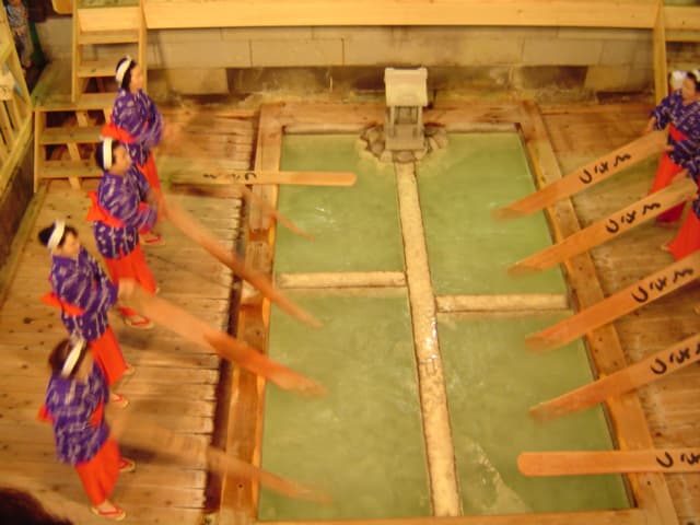 草津温泉 湯もみショー