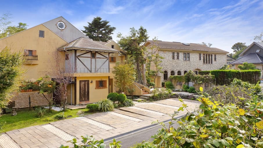 別邸 石の家 伊豆高原 ペットと泊まれる全室露天付き客室の宿