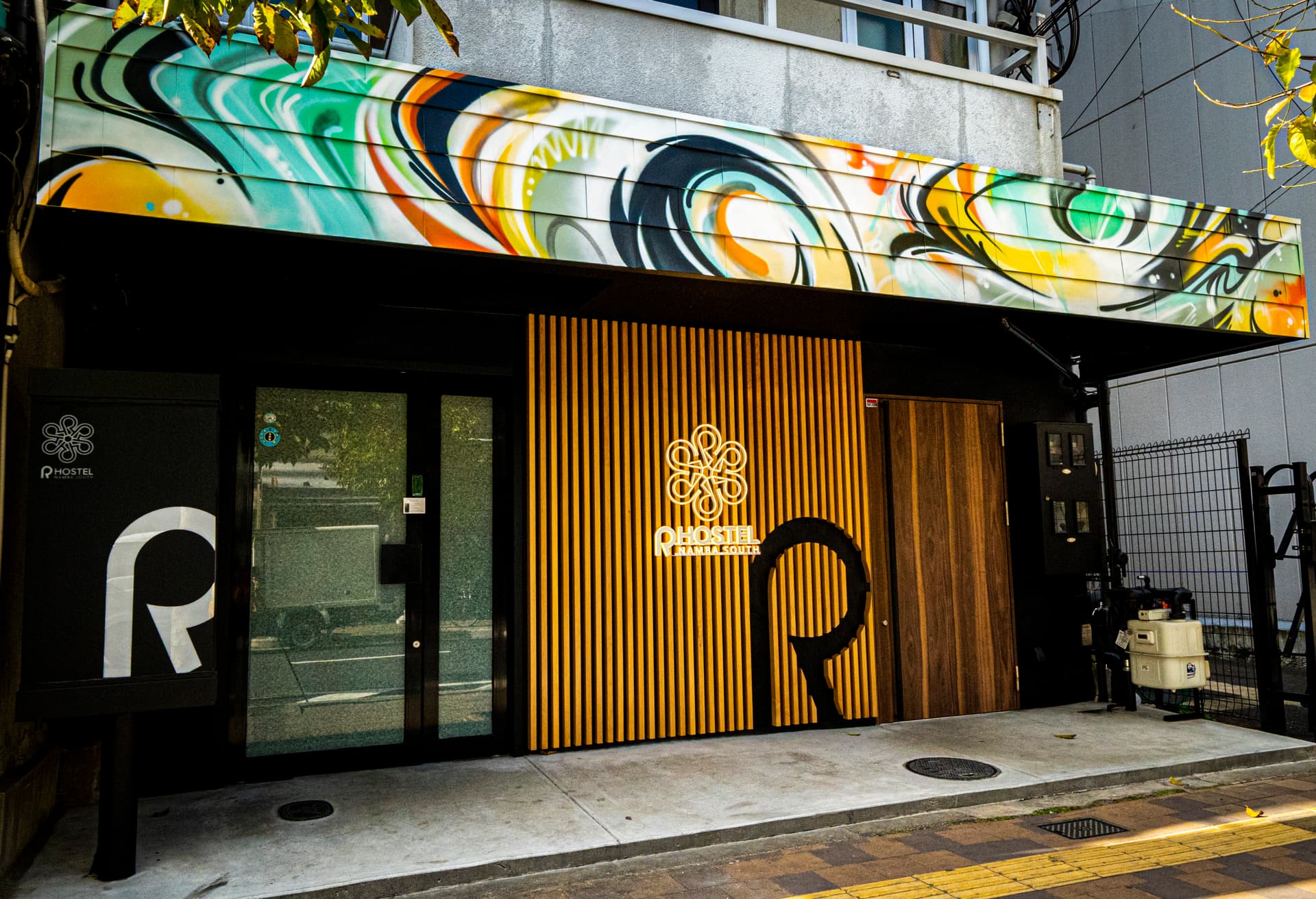 R Hostel Namba south