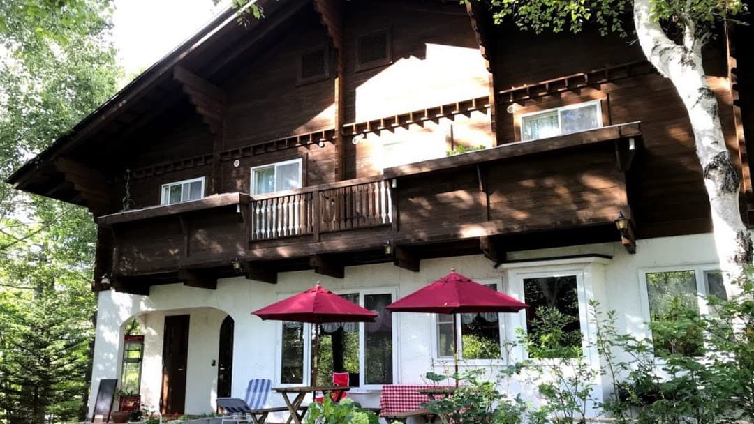 女神湖ゲストハウス「森の木びと」