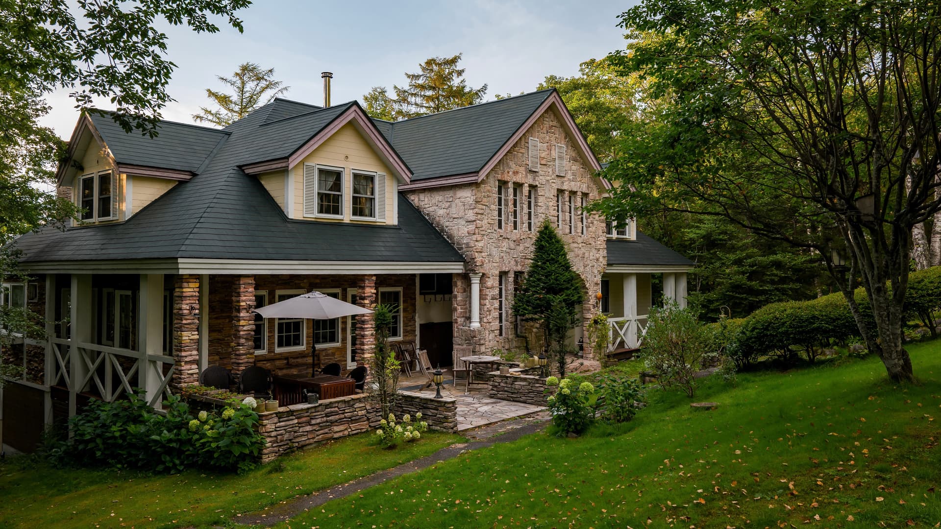 Annie Hills アニーヒルズ